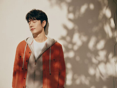 20251127肖战TODS澳门