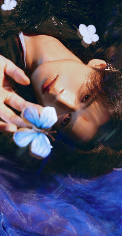 章时安《暗河传》唐怜月