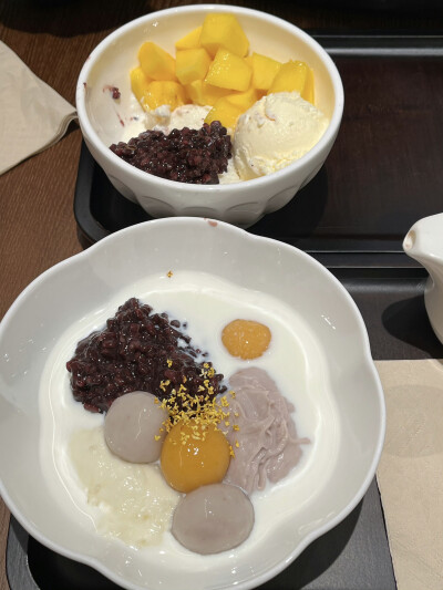 落地东海小鲜搞起来～
动物城2刷并且是包场哈哈哈哈哈特意挑了个五点多的场次果然没人不愧是我
石塘鸡蛋红糖炒jiu赛高比墨鱼大烤还抢风头说好的不吃碳水反正破了再立
大温岭帝国的甘蔗已经38一根了