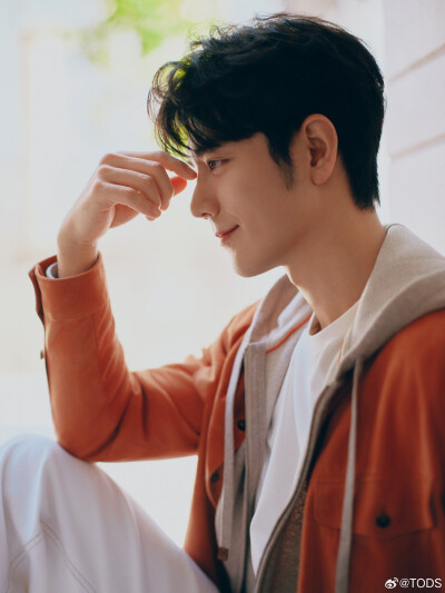 20251127肖战TODS澳门
