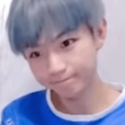 感觉自己每天好懵逼好呆萌a