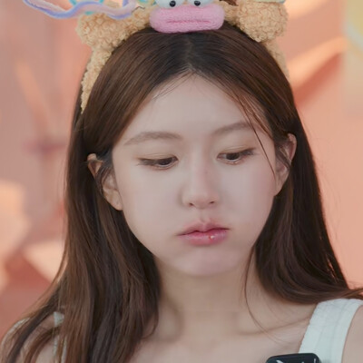 赵露思
许我耀眼