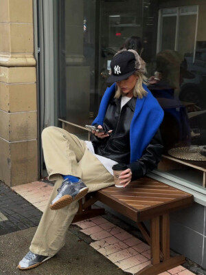 BY爱喝可乐的古娜小姐