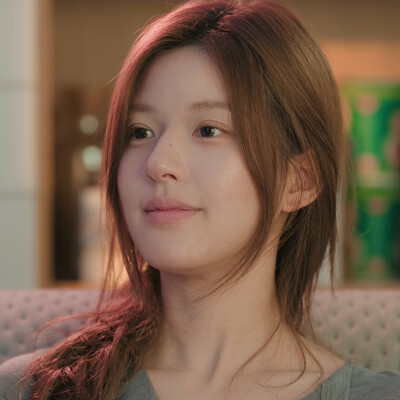 赵露思
许我耀眼