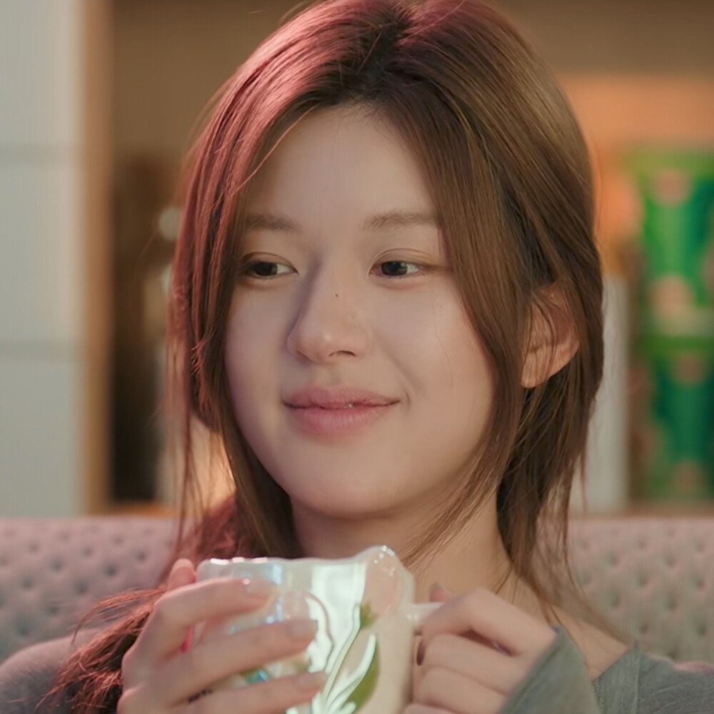 赵露思
许我耀眼