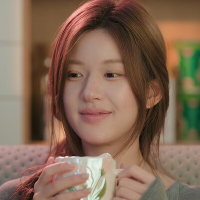 赵露思
许我耀眼