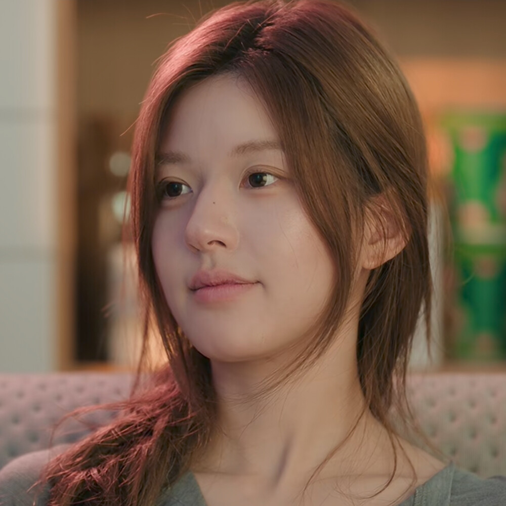 赵露思
许我耀眼