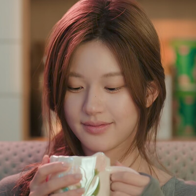 赵露思
许我耀眼