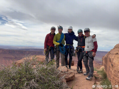 一博更博：
#探索新境2# 幕后花絮 ​​​