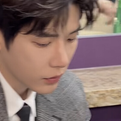 你掉一滴泪，我旷一天工