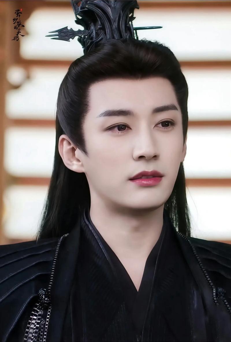 刘学义 饰 源仲 《念无双》
