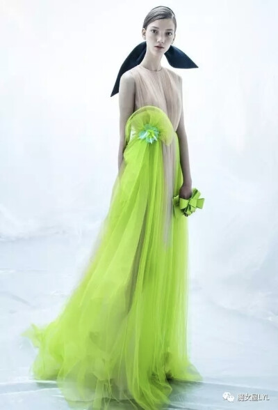 西班牙时尚名牌Delpozo的2018度假系列