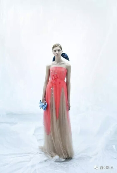 西班牙时尚名牌Delpozo的2018度假系列