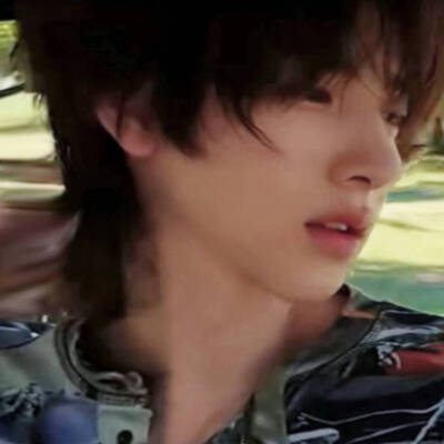 靠近你就靠近了痛苦