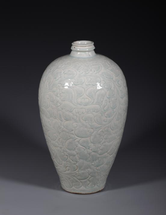 12世纪中期 ● 高丽青瓷镶嵌梅竹柳芦水禽纹梅瓶● 东京国立博物馆藏