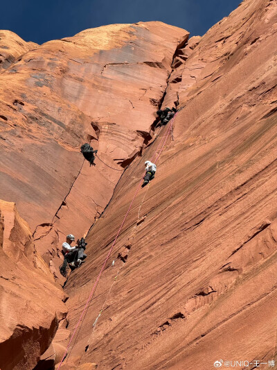 王一博 微博 #探索新境2# 幕后花絮 ​​​