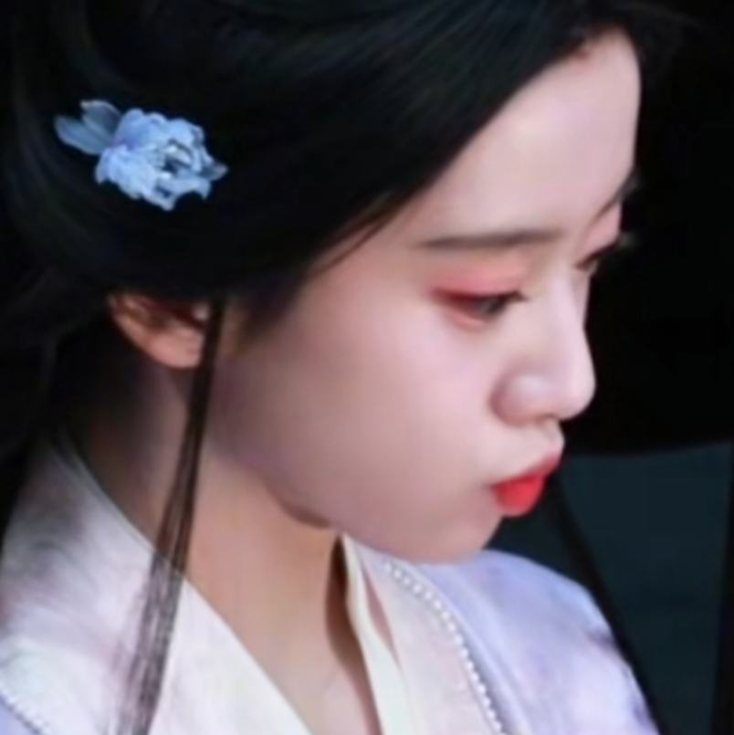 谁愿与小女子共赴江湖夜雨十年灯