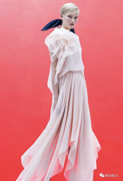 西班牙时尚名牌Delpozo的2018度假系列