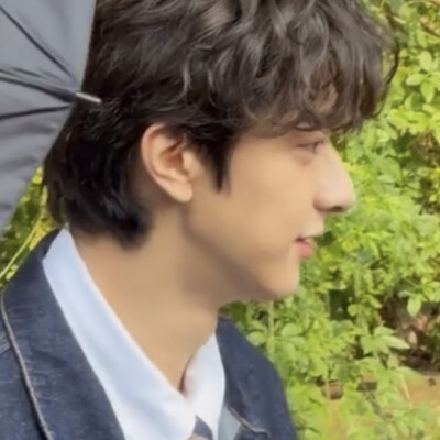 想一个校园男神