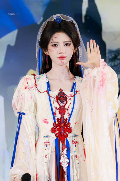 鞠婧祎