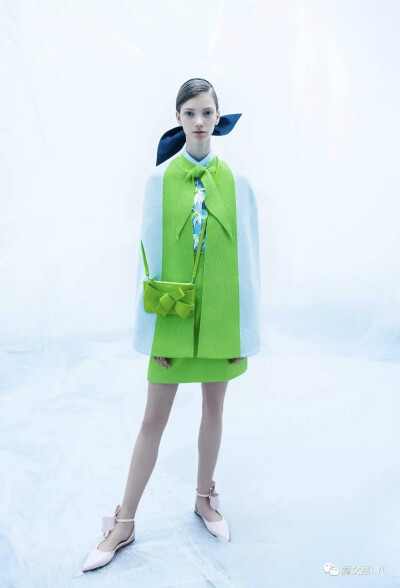 西班牙时尚名牌Delpozo的2018度假系列