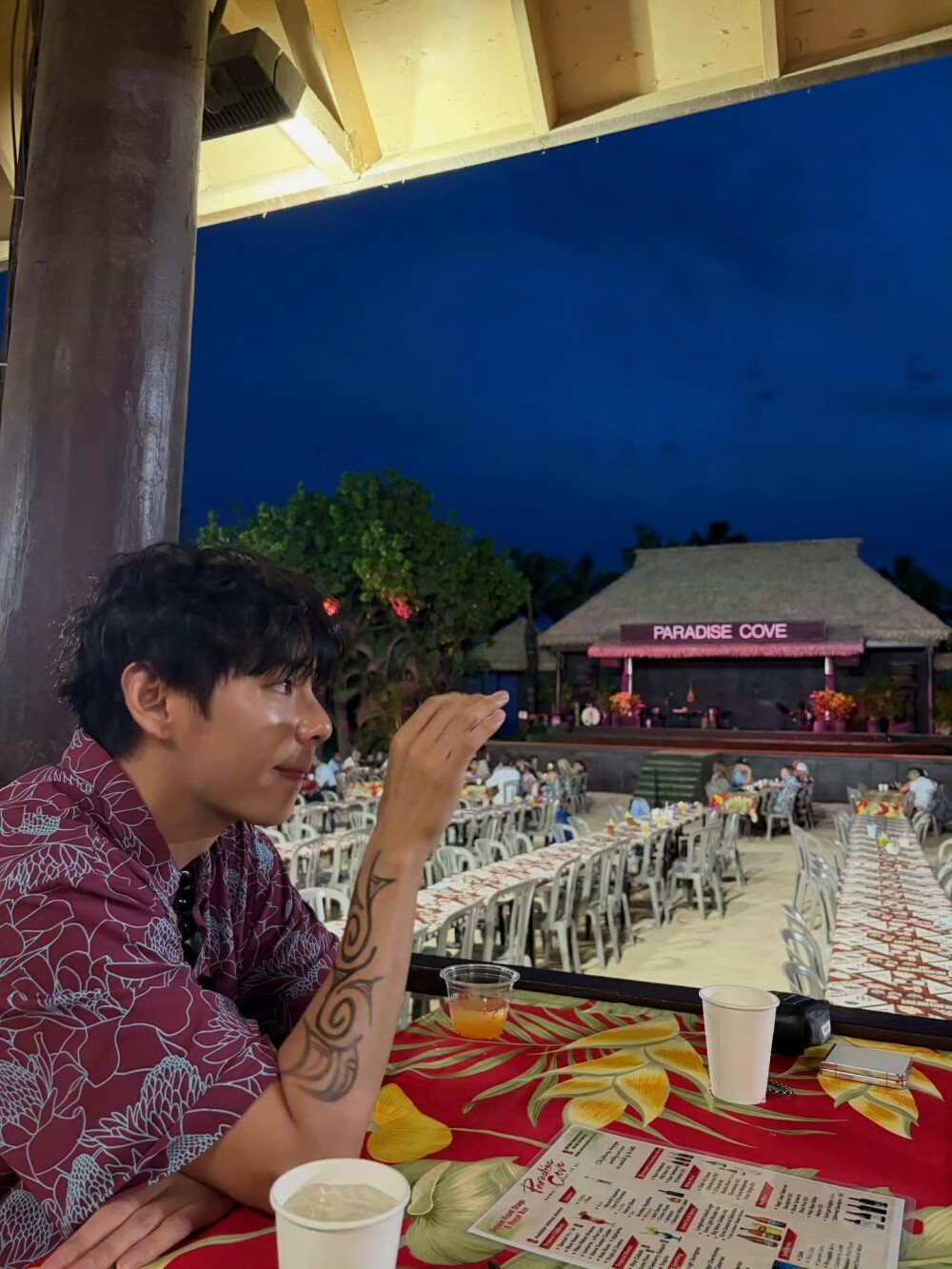 251128
金泰亨更新ins