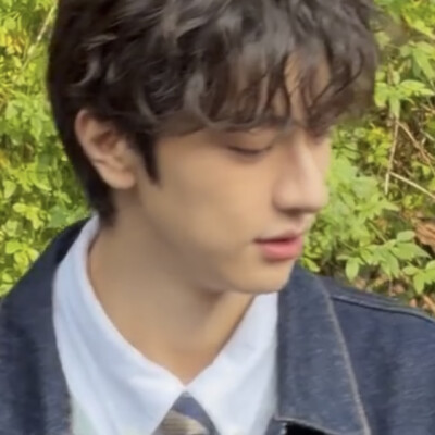 想一个校园男神