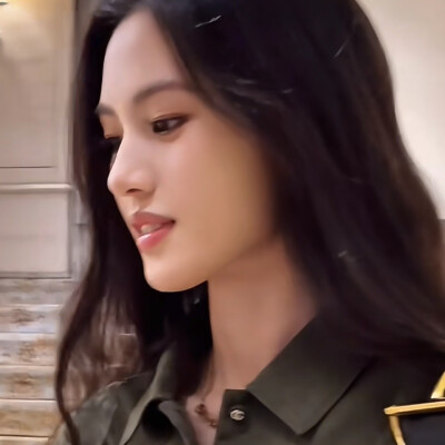 香榭丽大街弥漫浪漫气息