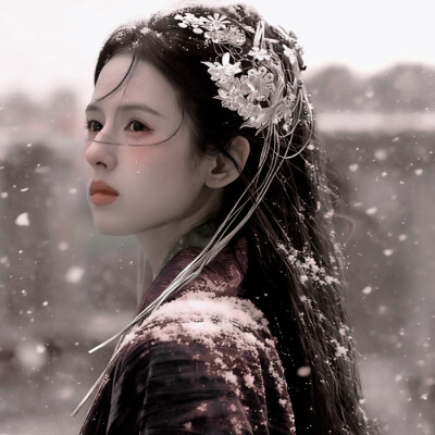 于是 我驻足
鹤男
起司名札