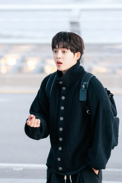 崔胜澈 251121 仁川出发