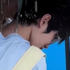 追到海里变雨滴