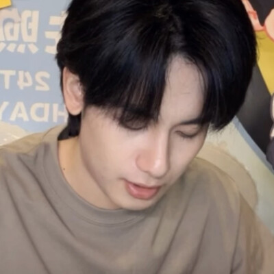 欢迎大家多多支持老妈新剧《即刻上场》！