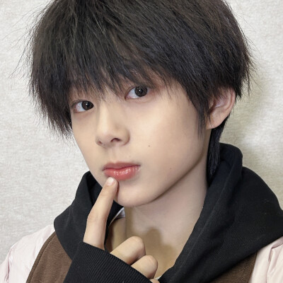 你们七个当中有七个很萌