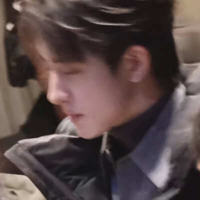 陪着你演啼笑姻缘