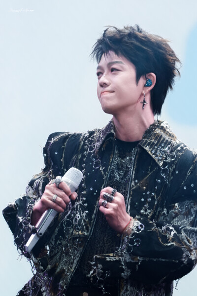 王栎鑫11.1慈溪城市森林音乐节