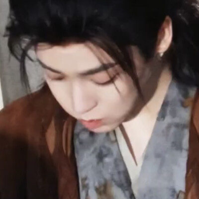 观水长老男扮女装红衣金环究竟何时来