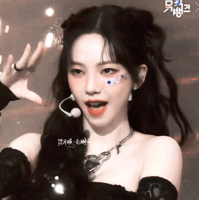 ＊ちょう蝶び夏日的晚风「In Summer Air」