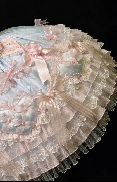 这个蓝粉配色这也太好看了吧，超级华丽的花嫁款真绝啦#lo#lo安利#lolita