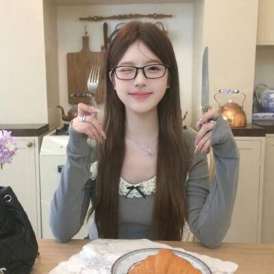 一直原谅的话就会失去所有价值 但不原谅的话就会分开 那爱怎么办 想念怎么办 我怎么办