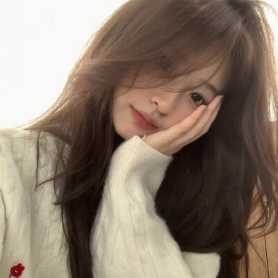 女生头像：众口难调，开心就好