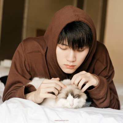 BY爱喝可乐的古娜小姐