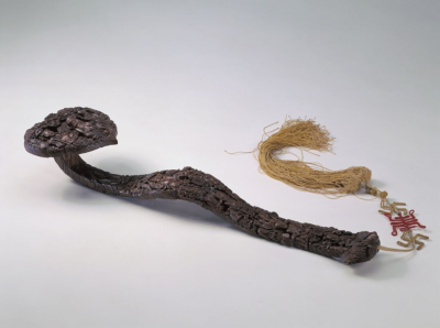 清 沉香木雕八仙纹如意故宫博物院 藏