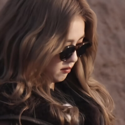 太久没更这个小白鹿了！