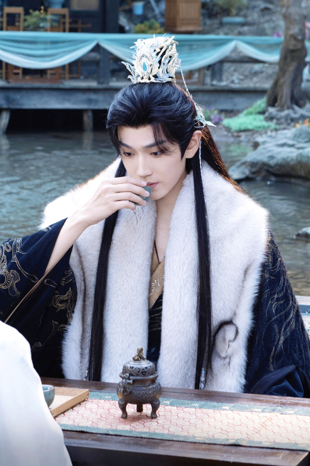 一剑蕴长风 叶寒声