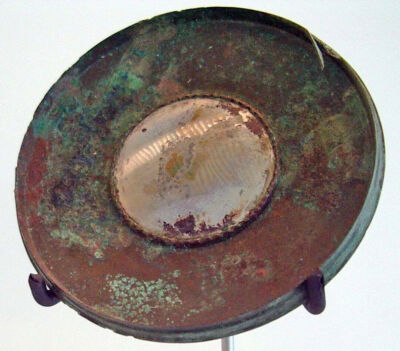 ▲ 公元2世纪的罗马玻璃镜