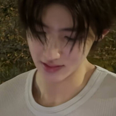 她在零几年时走的 我算屋头最小的