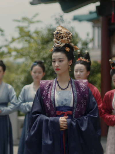 清平乐服装 张妼晗