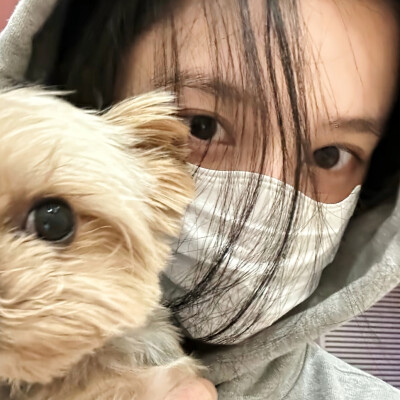 此女自拍大放送，走过路过不要错过！