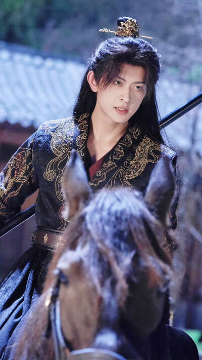 长明灯之烬玉案 钟楚斯