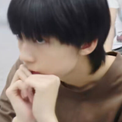 无聊到去看以前的物料了